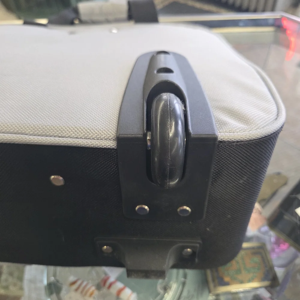 Gray & Black Men’s Laptop Briefcase